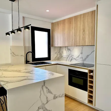 Penthouse Rs 38 Center - Eaw Homes Marbellac