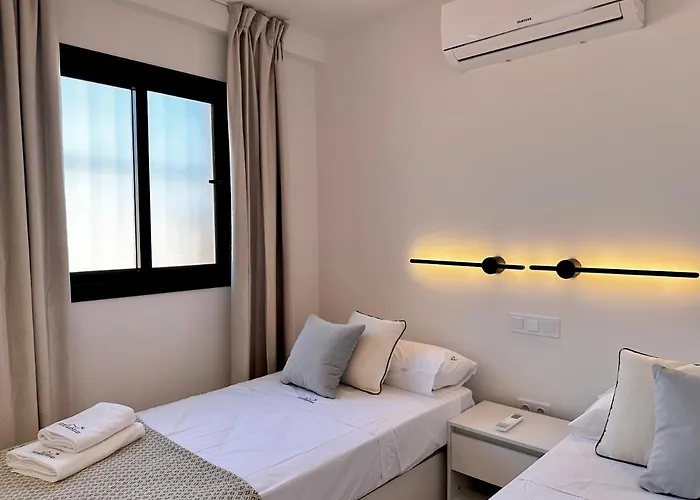 Penthouse Rs 38 Center - Eaw Homes